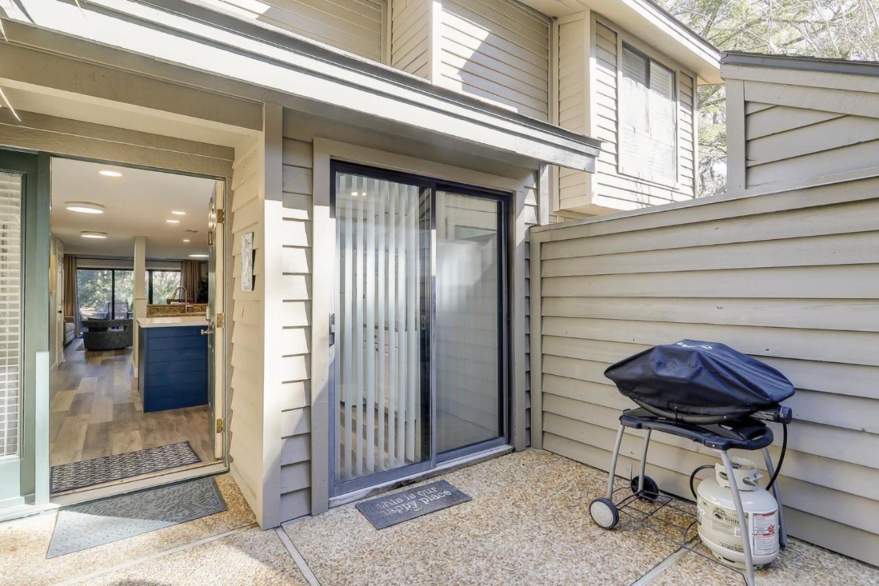 Golf View Two Bedroom With K Q And Fold Out Couch Bikes & Beach Gear Included Хилтън Хед Айлънд Екстериор снимка