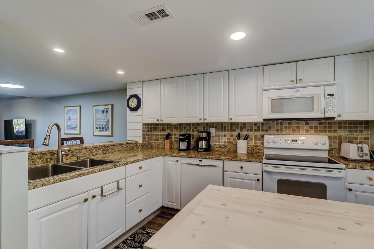 Golf View Two Bedroom With K Q And Fold Out Couch Bikes & Beach Gear Included Хилтън Хед Айлънд Екстериор снимка